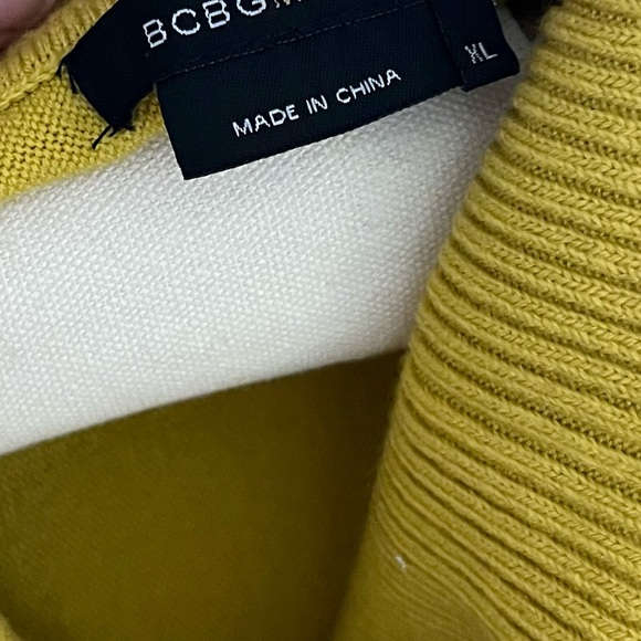 BcbgMaxAzria: mustard batwing XL soft loose neck sweater - Picture 6 of 13